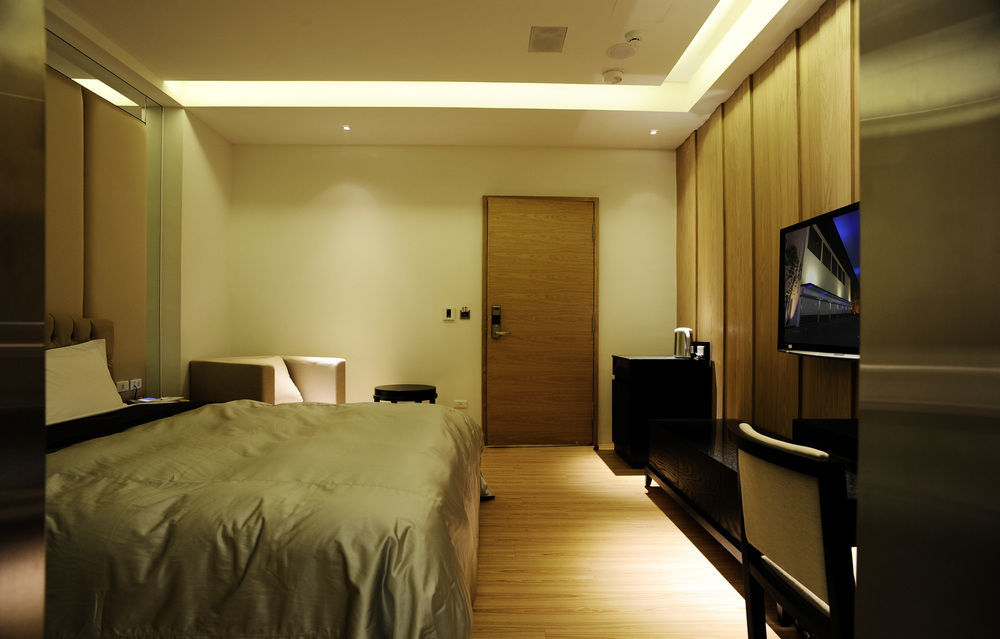 Motel Stars Taichung Esterno foto