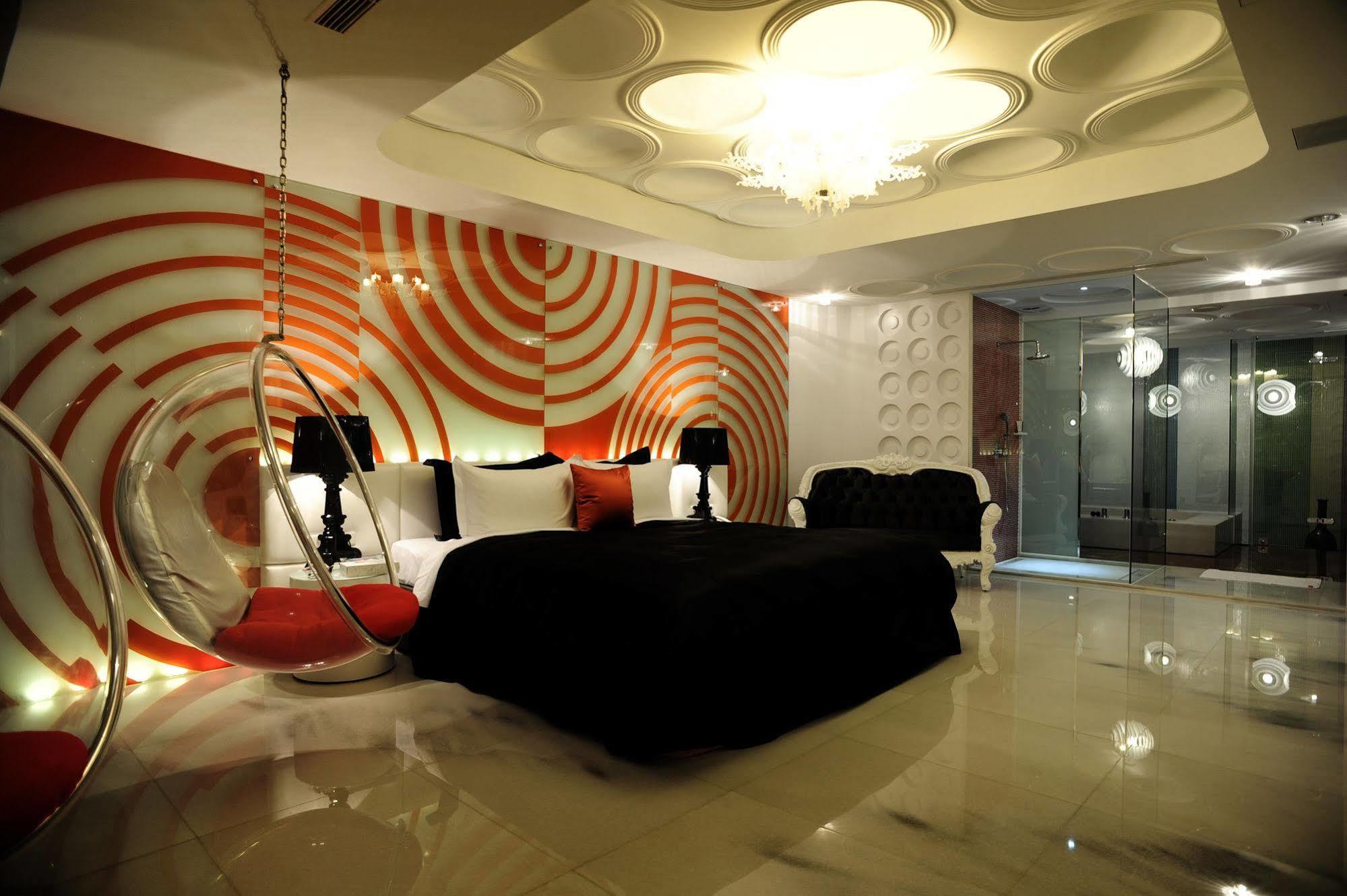 Motel Stars Taichung Esterno foto